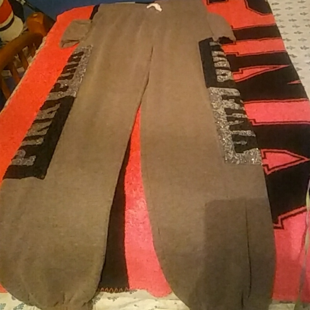 Beautiful pink bling campus pants